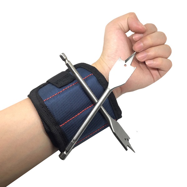 Magnetický náramek na ruku pro kutily