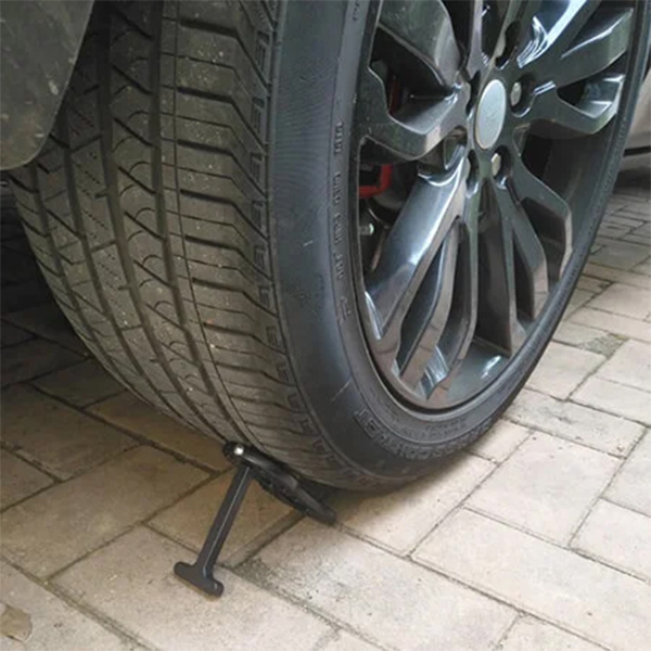 Stupátko na zámek dveří